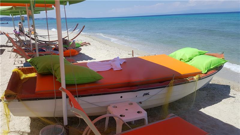 polychrono-beach-hotel-plaj-0020